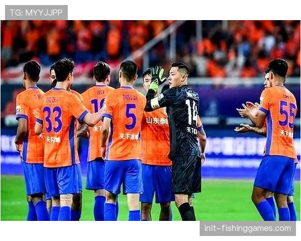 从全华班到三外援齐发，通讯记录广州队重回中超后的首个主场胜利